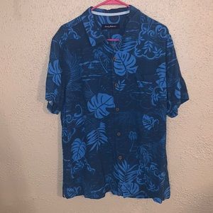Tommy Bahama men’s camp shirt